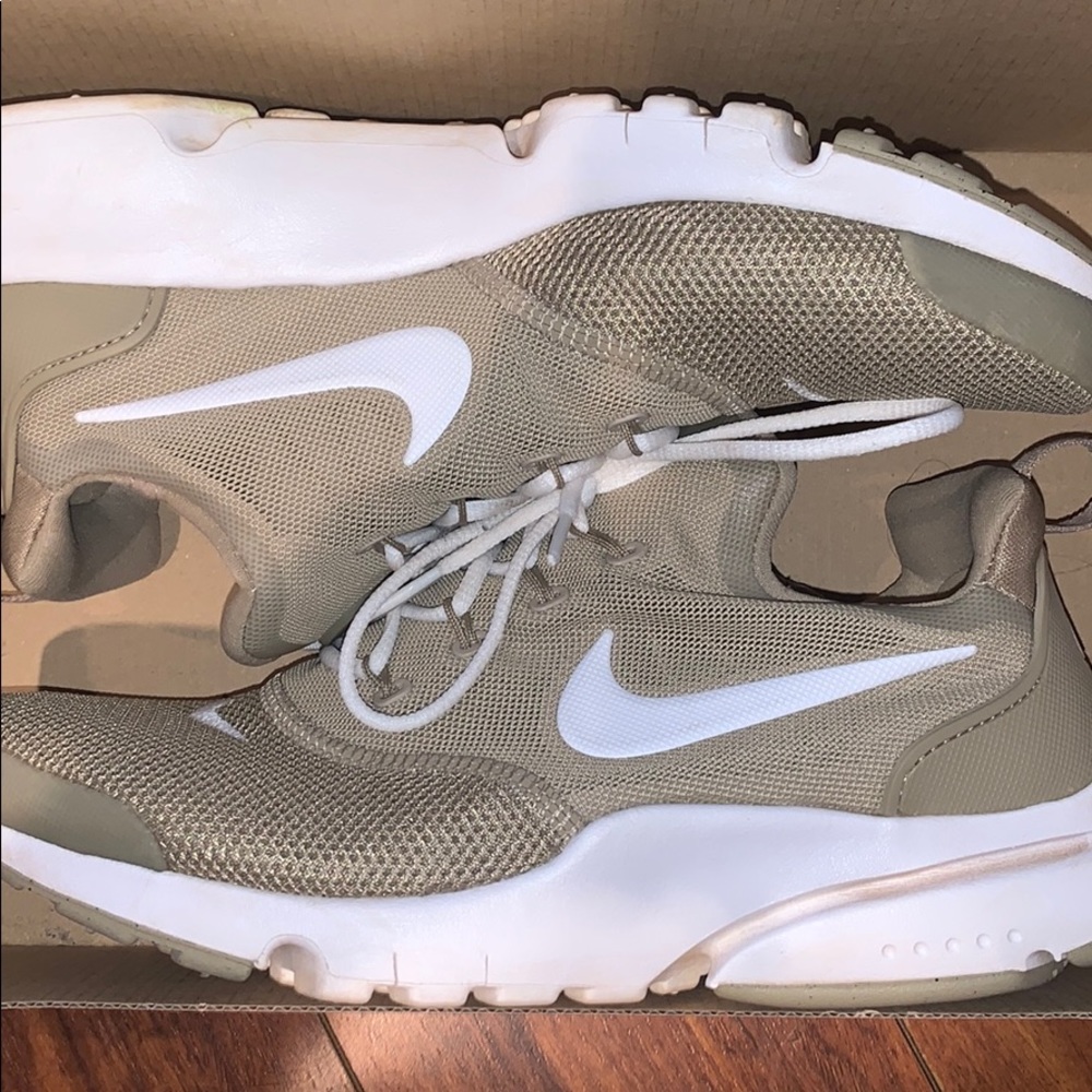 Nike presto fly